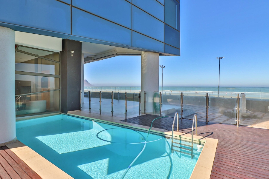 To Let 4 Bedroom Property for Rent in Strand North Western Cape
